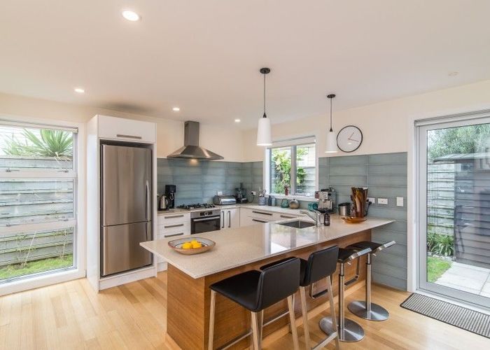  at 158a Onepu Rd, Lyall Bay, Wellington, Wellington