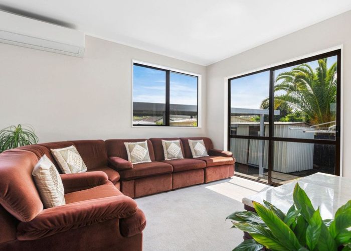  at 2/26 Karepo Crescent , Ranui, Waitakere City, Auckland