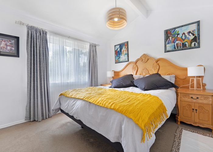  at 1/30 Glenvar Road, Torbay, Auckland