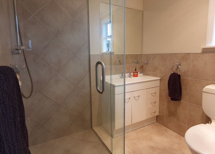  at 28 Arataki Grove, Waitarere Beach, Levin