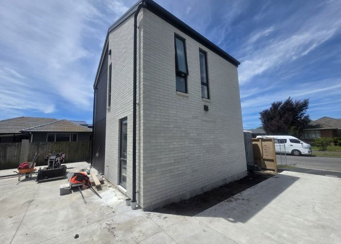  at 1/33 Evesham Crescent , Spreydon, Christchurch City, Canterbury