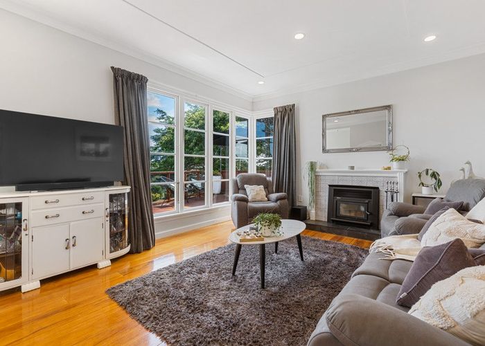  at 174 Seaview Road, Westown, New Plymouth