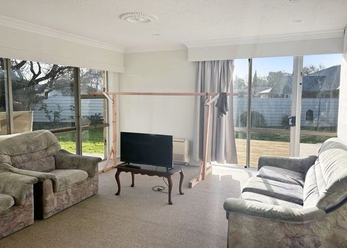 at 48 Kent Lodge Avenue, Avonhead, Christchurch City, Canterbury