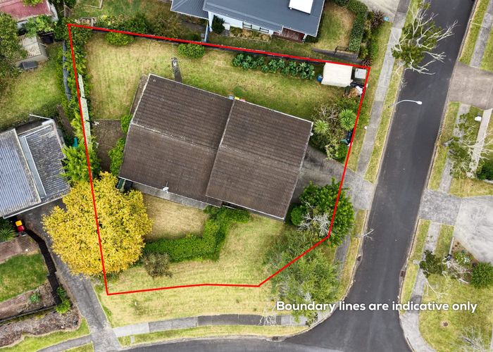  at 2 Lilian Place, Farm Cove, Manukau City, Auckland