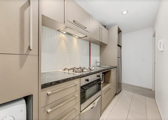  at 305/4 Wagener Place, Mount Albert, Auckland City, Auckland