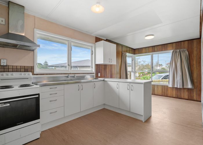 at 7 Leonard Place, Otara, Manukau City, Auckland