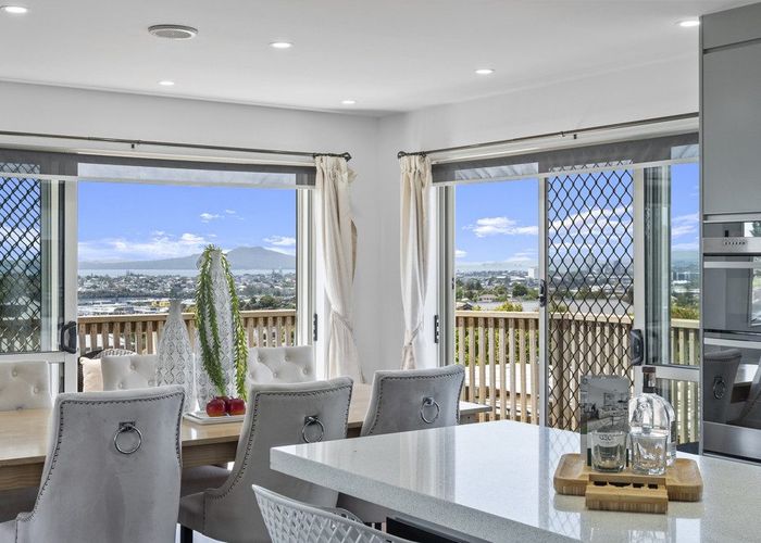  at 627A Glenfield Road, Totara Vale, Auckland