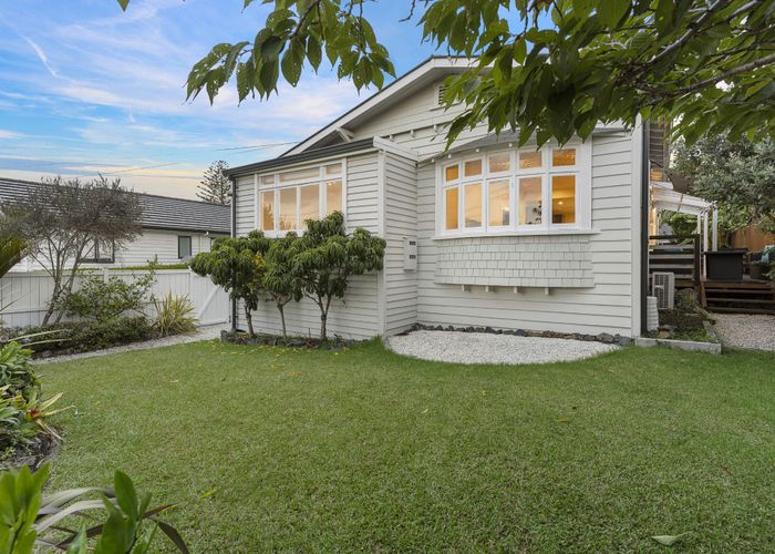 For sale 4 Cambrai Avenue, Mount Roskill, Auckland City, Auckland