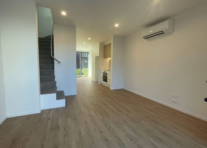  at 1/9 Donald Place, Merivale, Christchurch City, Canterbury