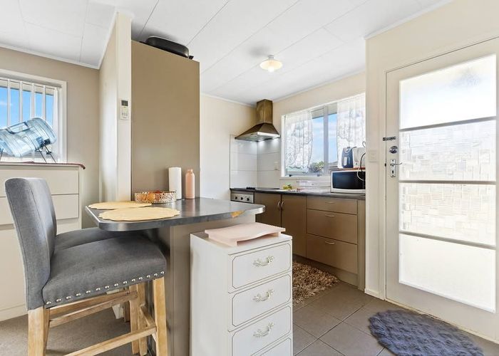  at 37 Alabaster Drive, Papatoetoe, Manukau City, Auckland