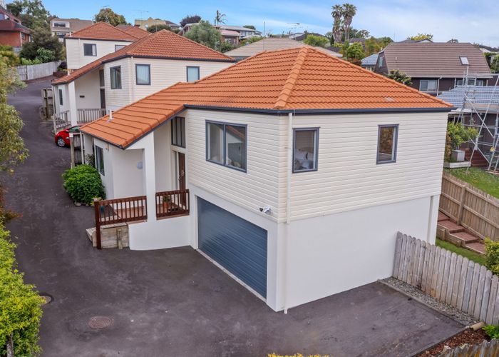  at 4/8 Kells Place, Botany Downs, Manukau City, Auckland
