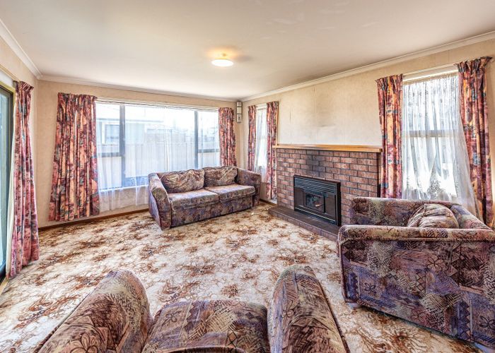  at 6 Omori Place, Castlecliff, Whanganui