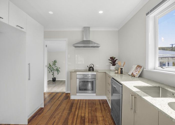  at 4 Homedale Road, Wainuiomata, Lower Hutt