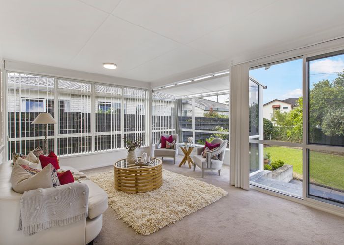  at 16 Tawera Road, Greenlane, Auckland