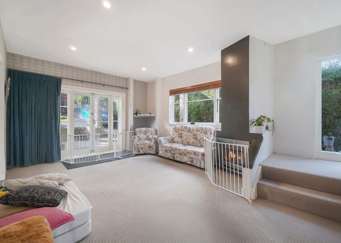  at 42 Kingsview Road, Mount Eden, Auckland City, Auckland