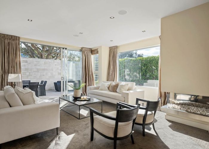  at 23 Ocean View Road, Milford, Auckland
