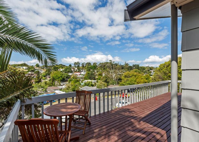  at 5 Freya Place, Torbay, Auckland