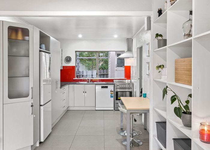  at 2/3 BEAUMARIS WAY, Conifer Grove, Takanini