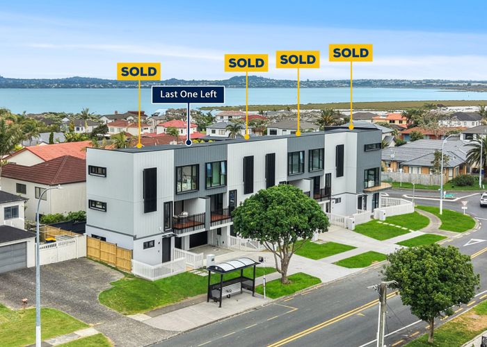  at 6 Beach Road, Te Atatu Peninsula, Waitakere City, Auckland