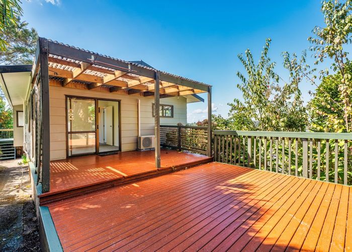  at 29 Noeleen Street, Glenfield, North Shore City, Auckland