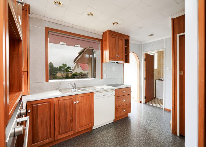  at 102 Wicklow Street, Clifton, Invercargill, Southland