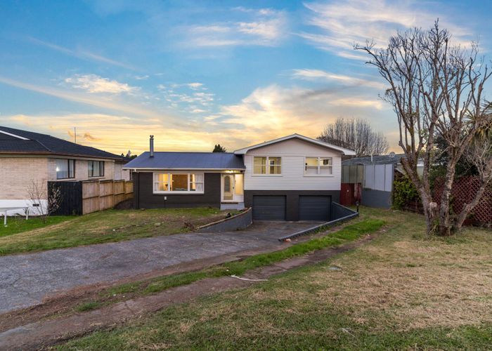  at 400 Great South Road, Opaheke, Papakura