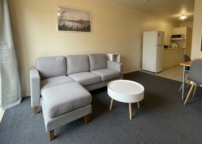  at 8/5 Knox, Hamilton City Central, Hamilton, Waikato