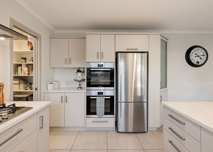  at 3 Vanquish Place, Flagstaff, Hamilton, Waikato