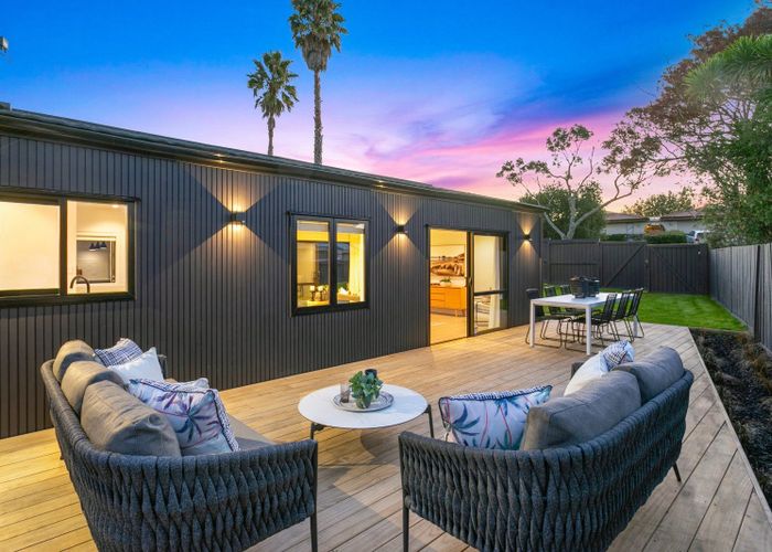  at 13 Davita Place, Farm Cove, Manukau City, Auckland