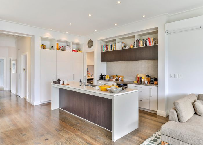  at 10 Warwick Avenue, Titirangi, Auckland