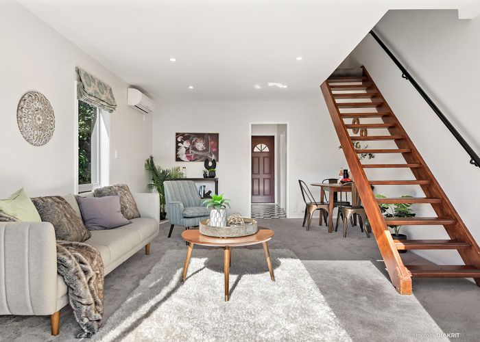  at 2/49 Mandalay Terrace, Khandallah, Wellington