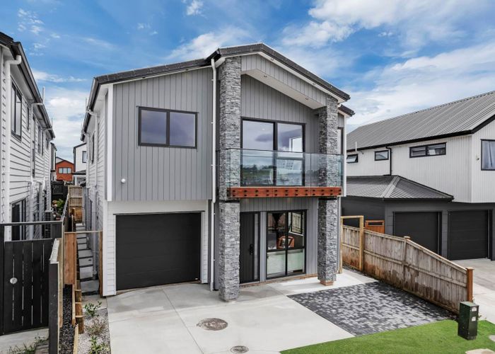  at 11 Cyperus Street, Flat Bush, Manukau City, Auckland