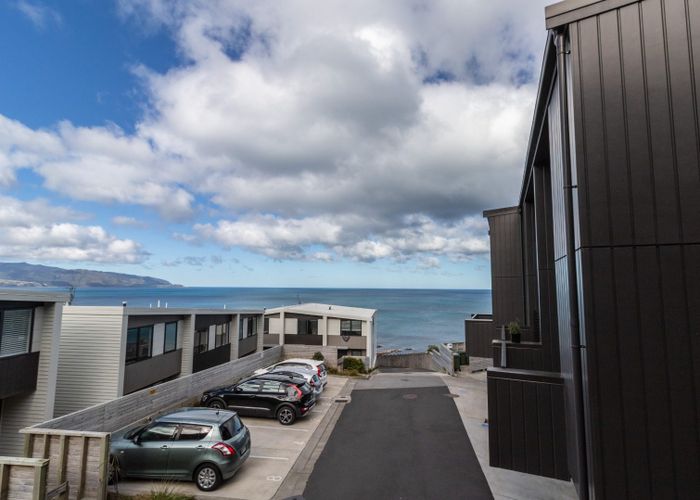  at 14/52 High Street, Island Bay, Wellington, Wellington