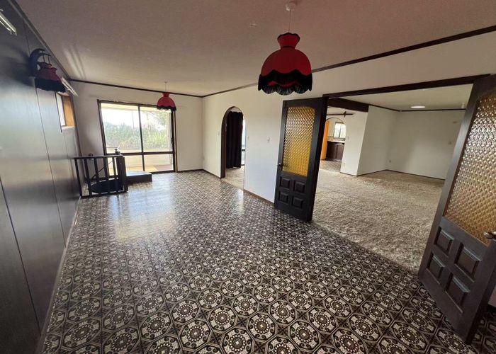  at 56 Balmain Road, Chatswood, North Shore City, Auckland