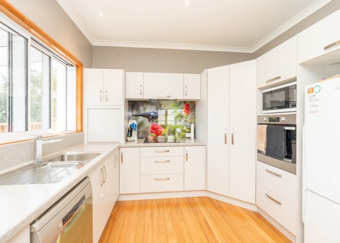  at 72 Storey Avenue, Forest Lake, Hamilton