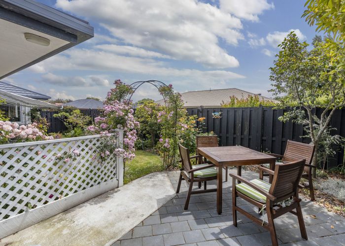  at 12 Castle Way, Beckenham, Christchurch