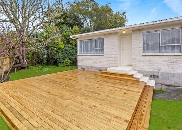  at 2/94 Kaurilands Road, Titirangi, Auckland