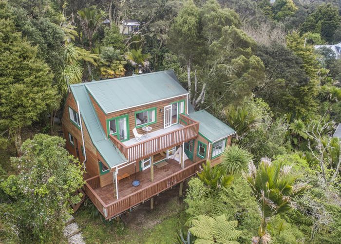  at 74 Laingholm Drive, Laingholm, Auckland