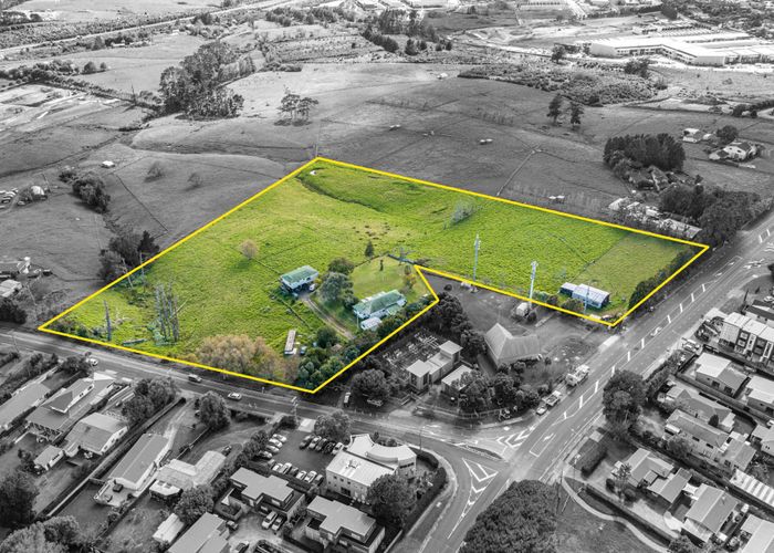  at 76 Hobsonville Road, West Harbour, Auckland