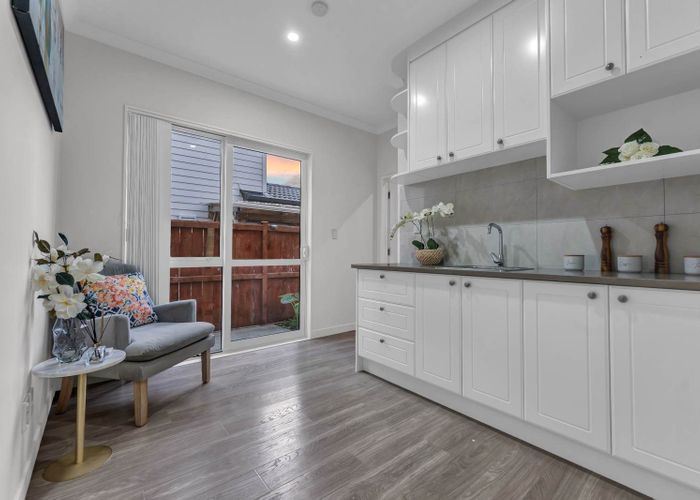  at 18  Kerrykeel Drive, Flat Bush, Manukau City, Auckland