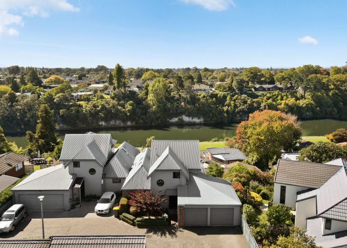  at 4/100 Beerescourt Road, Beerescourt, Hamilton, Waikato