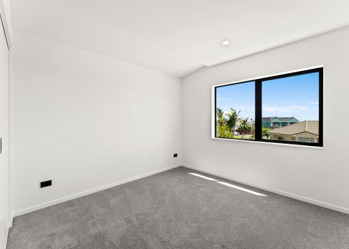  at 7/44 Drake Street, Howick, Manukau City, Auckland