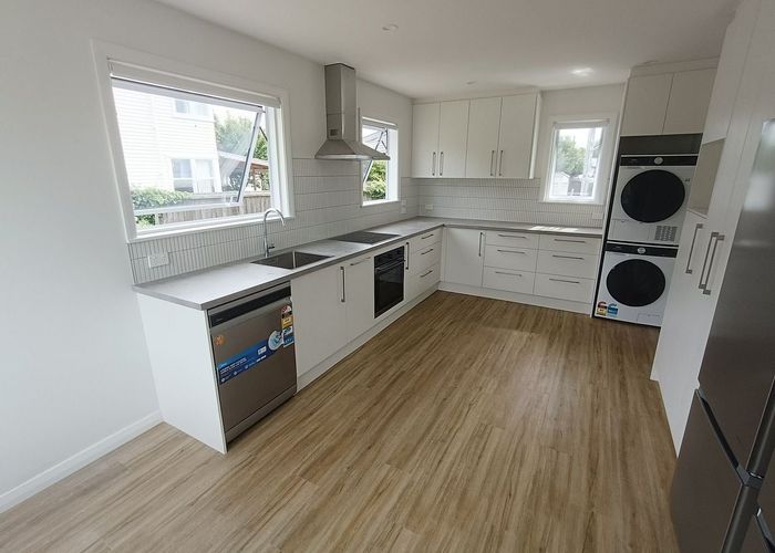  at 8 Lyall Place, Bryndwr, Christchurch