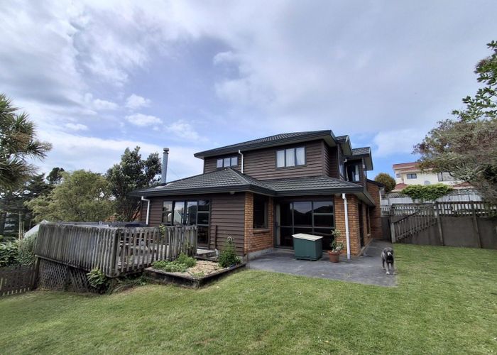  at 7 Ridley Green, Churton Park, Wellington