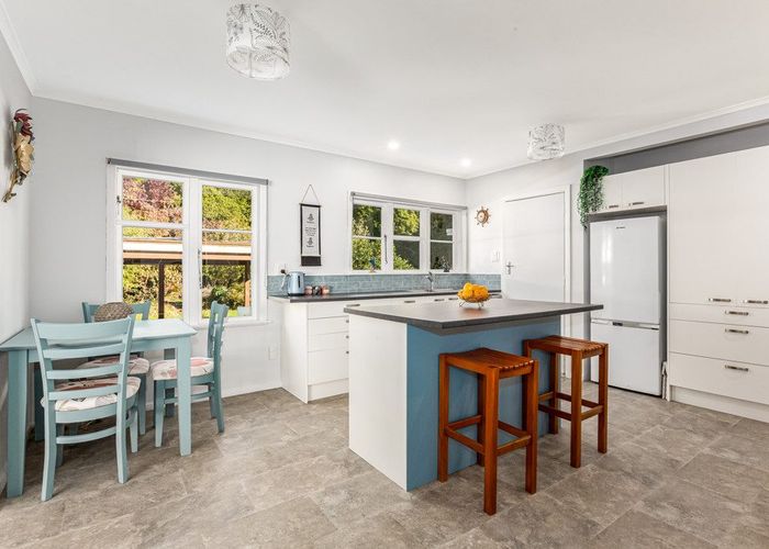  at 106 Hine Road, Wainuiomata, Lower Hutt, Wellington