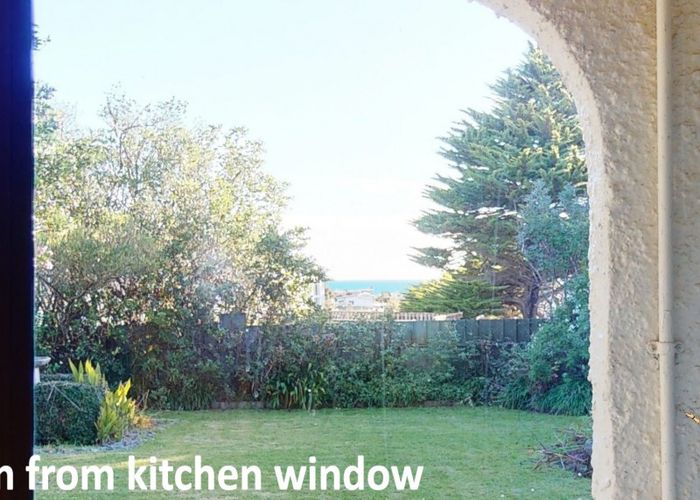  at 16 Arataki Grove, Waitarere Beach, Levin