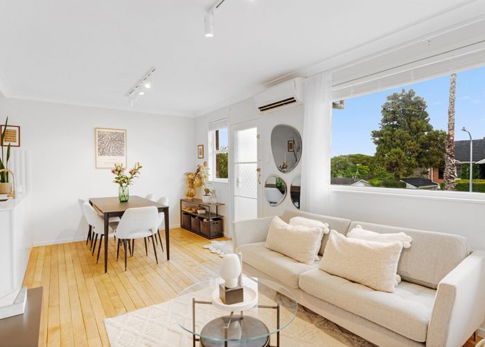  at 5/2 Thatcher Street, Mission Bay, Auckland