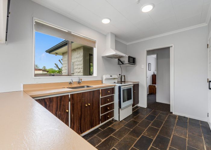 at 8 Chelmarsh Place, Highbury, Palmerston North, Manawatu / Whanganui