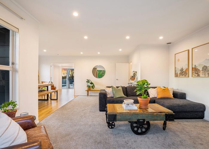  at 39 Trevola Street, New Windsor, Auckland