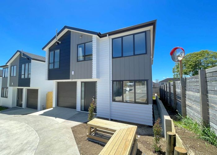  at 5/26 Botany Road, Howick, Manukau City, Auckland